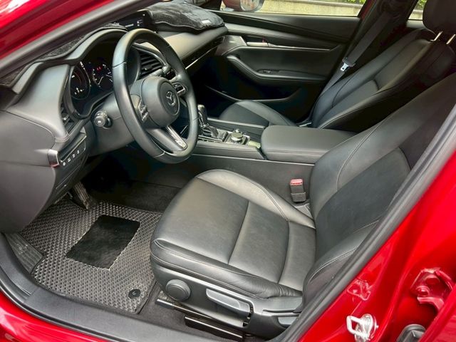Mazda Mazda3  第11張相片