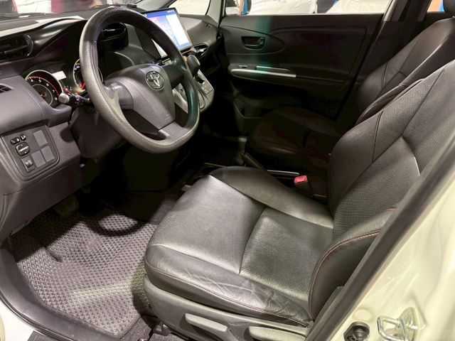Toyota Wish  第11張相片