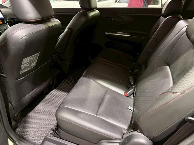 Toyota Wish  第12張相片
