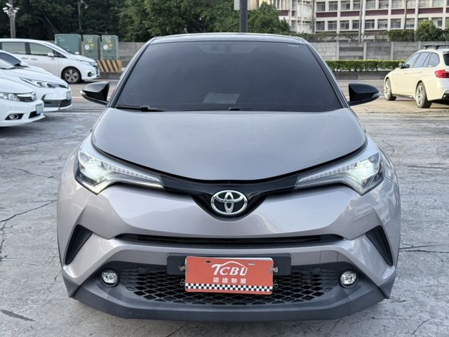 Toyota C-HR  第3張相片