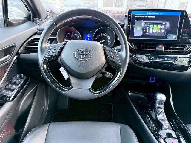 Toyota C-HR  第12張相片