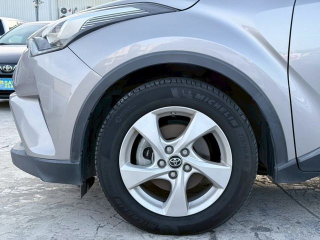 Toyota C-HR  第20張相片