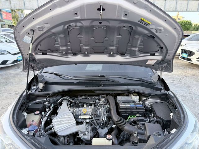 Toyota C-HR  第21張相片