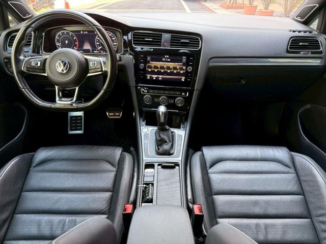 Volkswagen 福斯 Golf  第3張相片