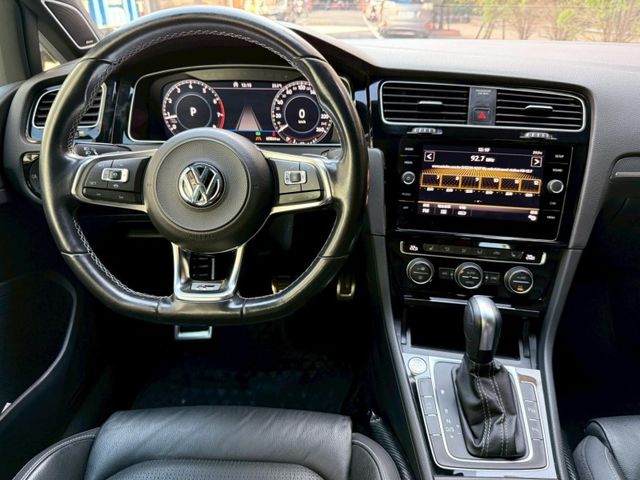 Volkswagen 福斯 Golf  第10張相片