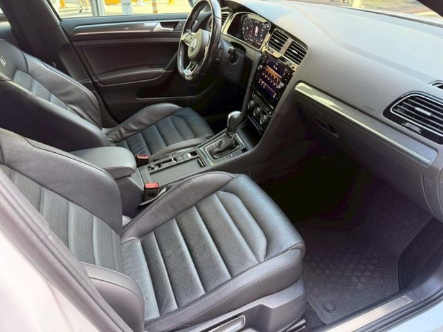 Volkswagen 福斯 Golf  第15張相片