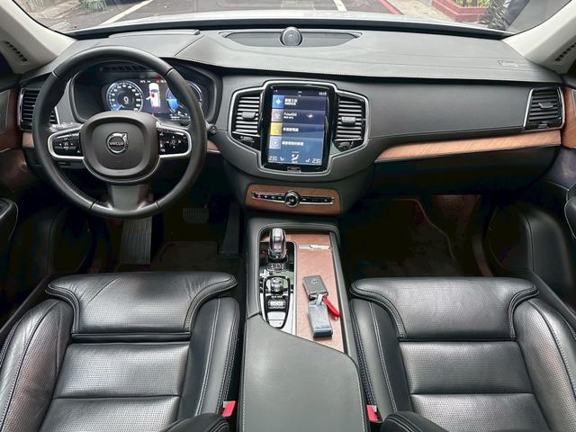 Volvo XC90  第6張相片
