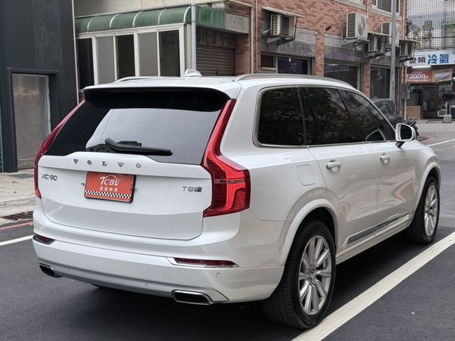 Volvo XC90  第12張相片