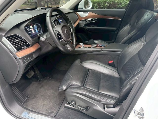 Volvo XC90  第23張相片