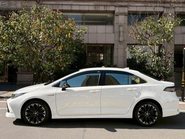 Toyota ALTIS  第9張相片