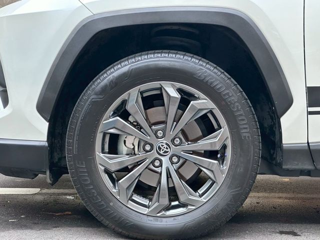 Toyota RAV4  第3張相片