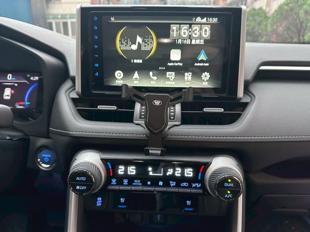 Toyota RAV4  第20張相片