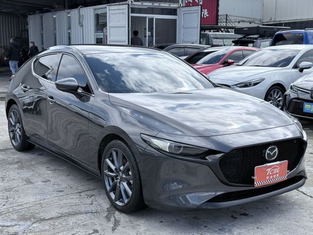 Mazda Mazda3  第8張相片