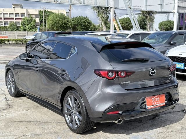 Mazda Mazda3  第10張相片