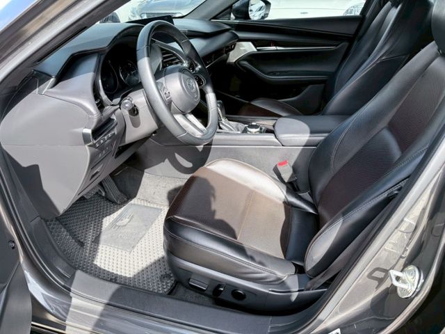 Mazda Mazda3  第13張相片