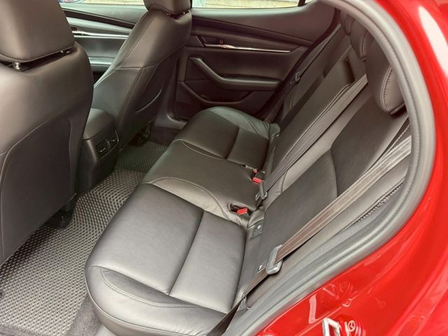 Mazda Mazda3  第14張相片