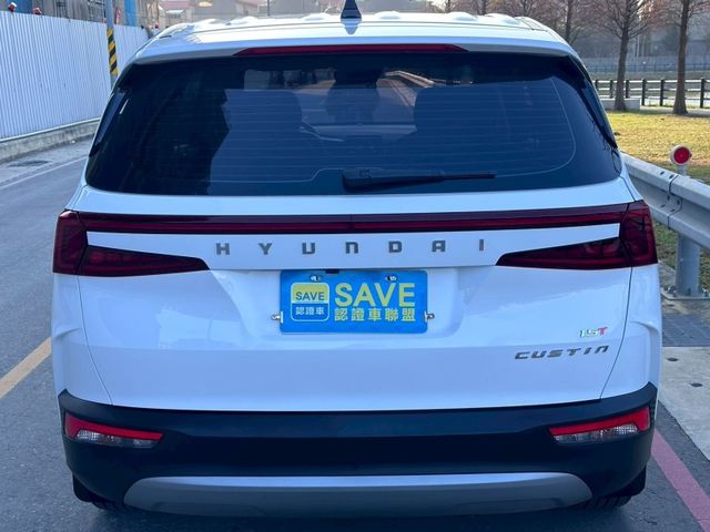 Hyundai Custin  第11張相片