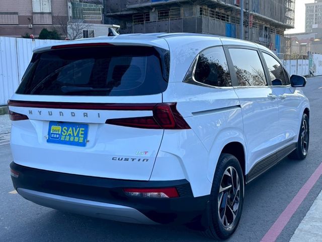 Hyundai Custin  第12張相片