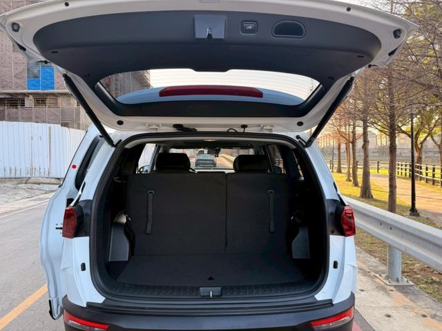 Hyundai Custin  第24張相片