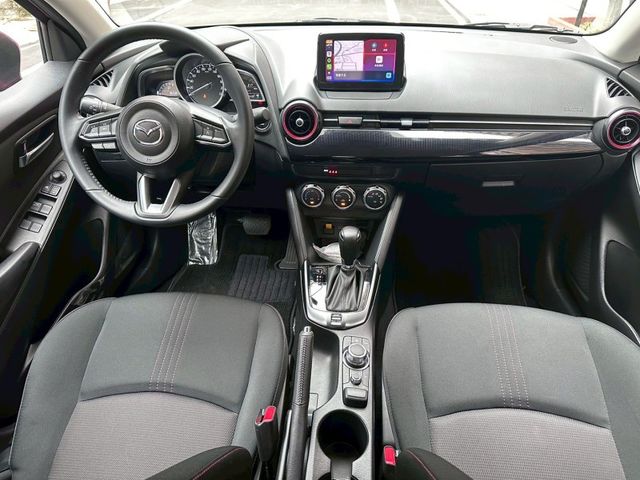 Mazda Mazda2  第6張相片