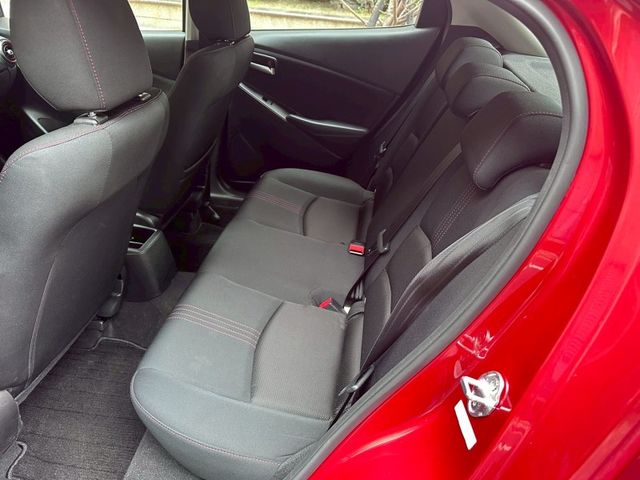 Mazda Mazda2  第14張相片