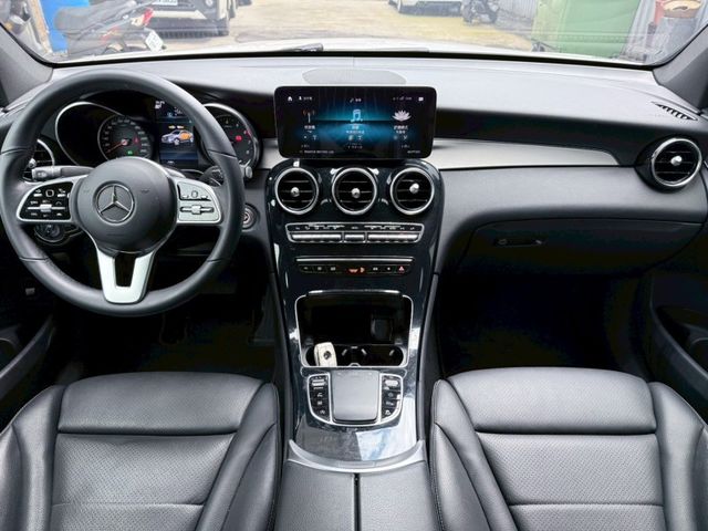 Mercedes-Benz/賓士 GLC200  第6張相片