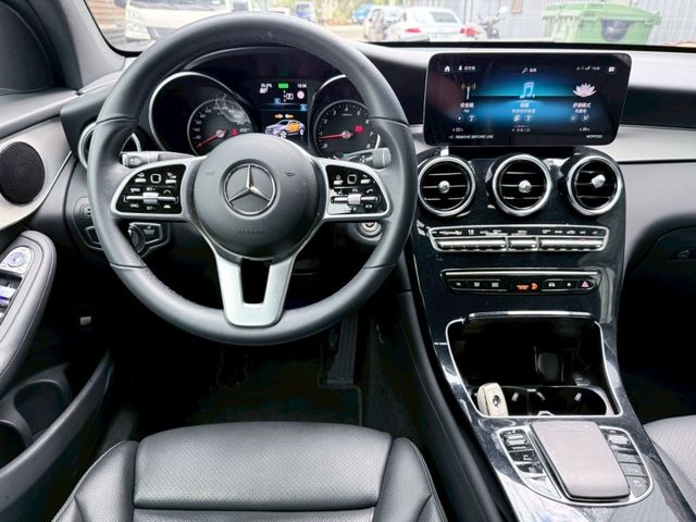 Mercedes-Benz/賓士 GLC200  第13張相片