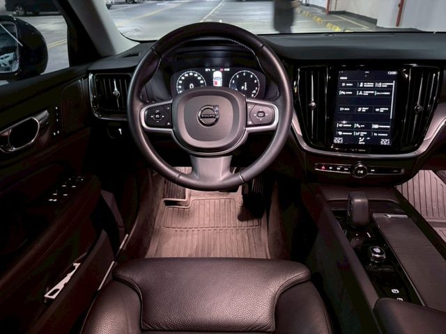 Volvo V60  第13張相片