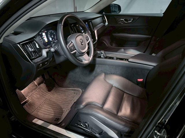 Volvo V60  第14張相片