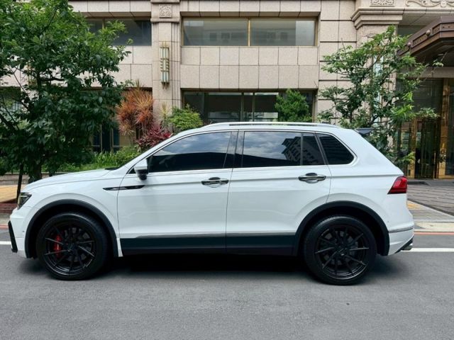 R-line 數位儀表 一手車  第9張相片