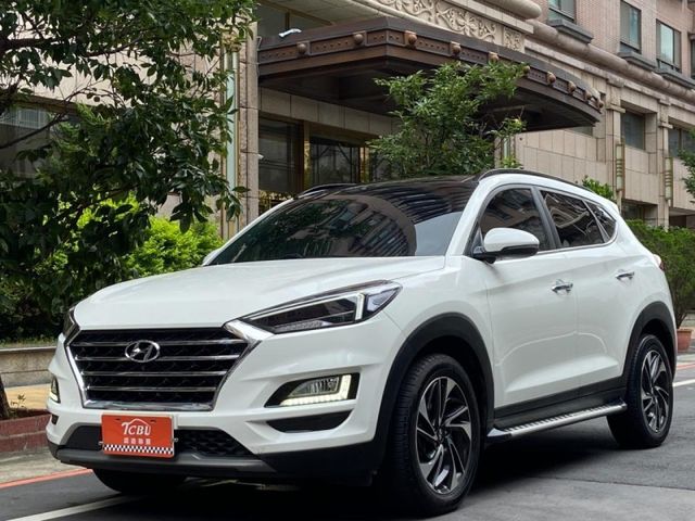 汽油最頂級、跑少漂亮車  第5張相片