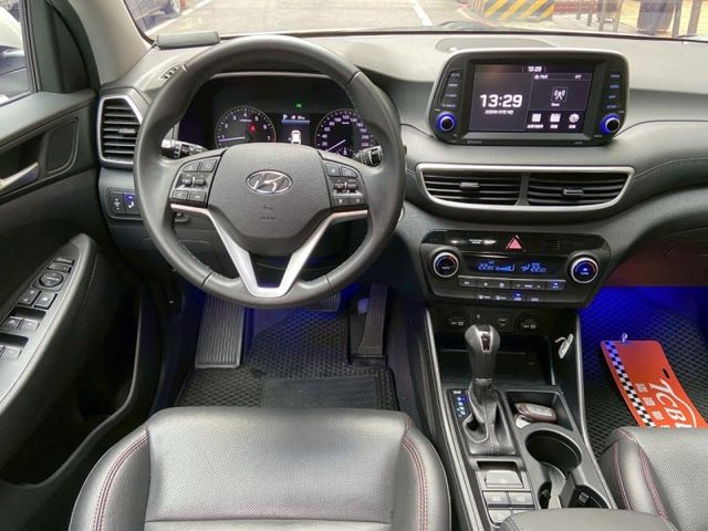 汽油最頂級、跑少漂亮車  第12張相片