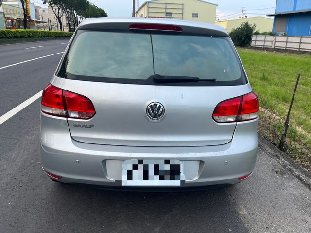 VOLKSWAGEN福斯 GOLF  第4張相片