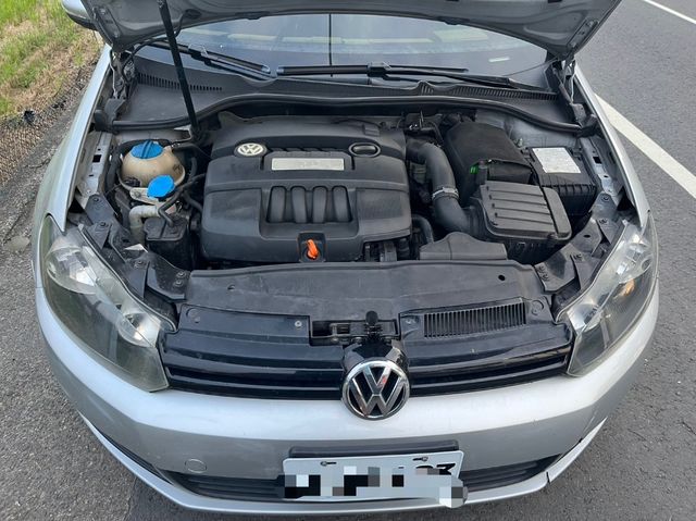 VOLKSWAGEN福斯 GOLF  第6張相片