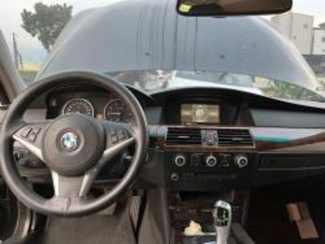BMW寶馬 523  第5張相片