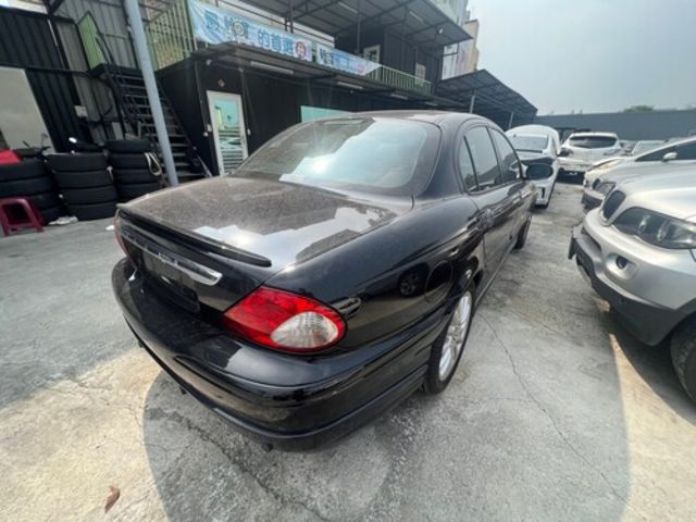 JAGUAR捷豹 X-TYPE  第4張相片