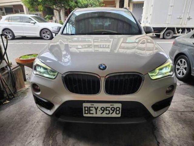 BMW寶馬 X1  第2張相片