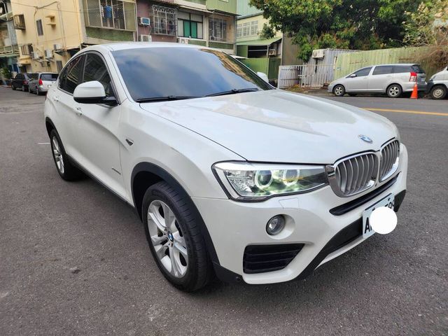 BMW寶馬 X4 XDRIVE28I  第6張相片