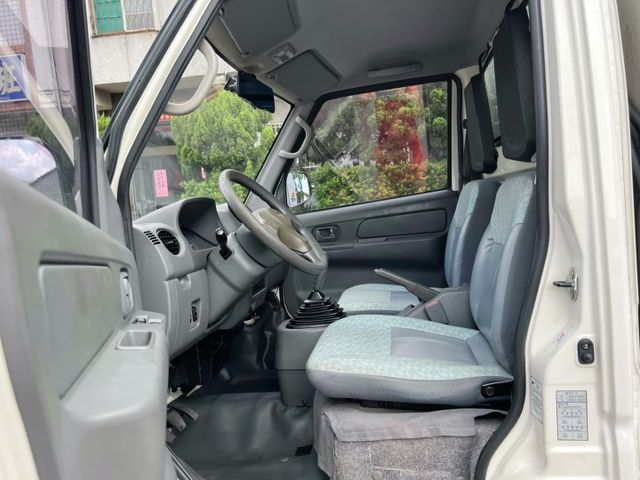 -25度保溫冷凍發財車/特製低冷凍車廂方便進出大樓地下室載貨/前後雙錄行車記錄器/倒車顯影/Yes認證/里程保證  第3張相片