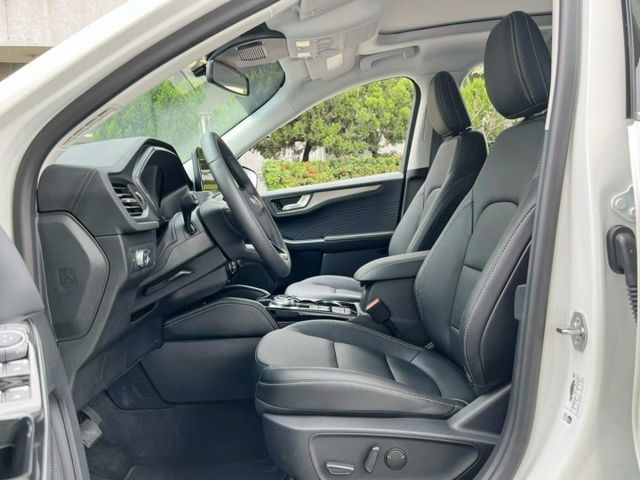 180旗艦X型/全車原鈑件/老闆自己在開的車  第4張相片