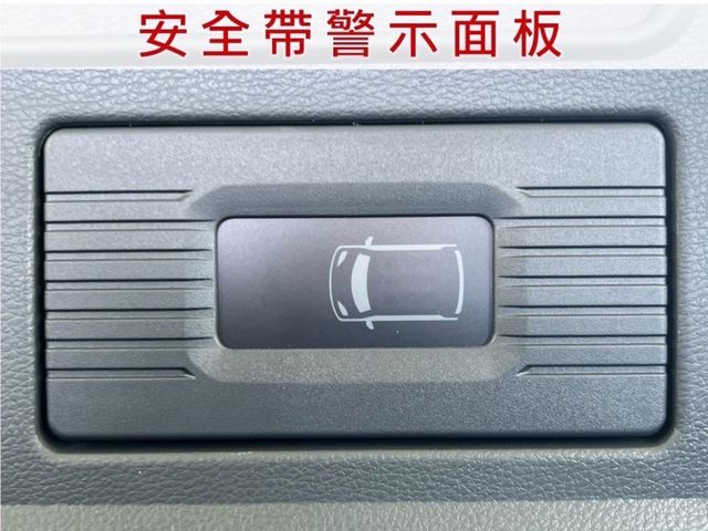 2025年5月出廠/自排全新中獎車/前後雙錄電子後視鏡/定速+方向盤快控鍵/安全帶警示面板/原廠保固  第5張相片