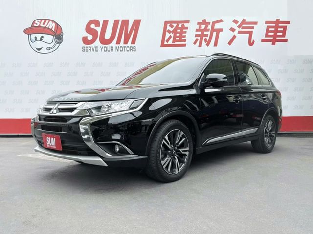 S-AWC 旗艦四傳/超低里程只跑3萬5/電尾門/電動椅/免鑰匙/ACC跟車/雙區恆溫/Yes認證全車原鈑件/里程保證  第1張相片