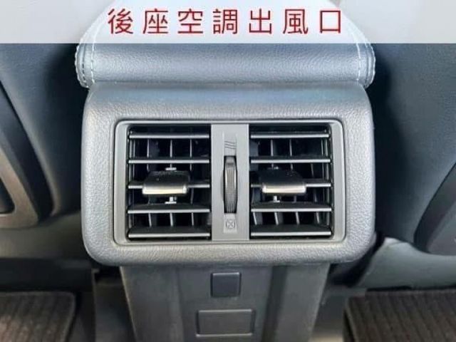 S-AWC 旗艦四傳/超低里程只跑3萬5/電尾門/電動椅/免鑰匙/ACC跟車/雙區恆溫/Yes認證全車原鈑件/里程保證  第4張相片