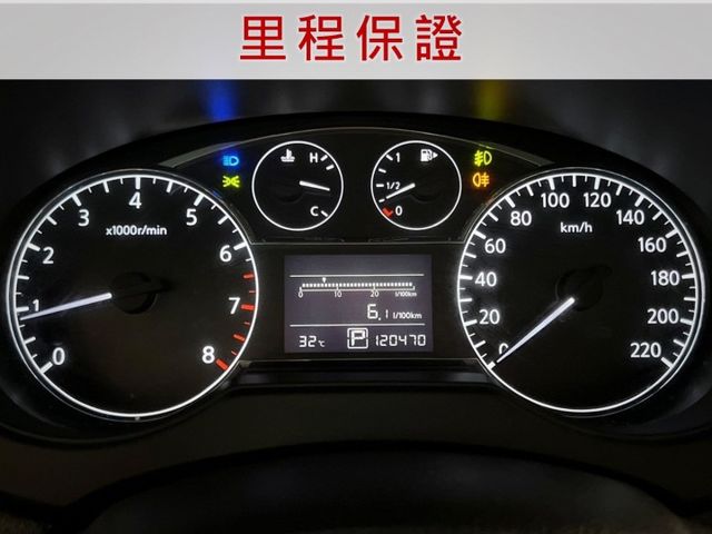 豪華版/2018年10月出廠/19年式雙色切削造型鋁圈/四條輪胎八成新/後座冷氣出風口/倒車顯影/Yes認證全車原鈑件  第2張相片