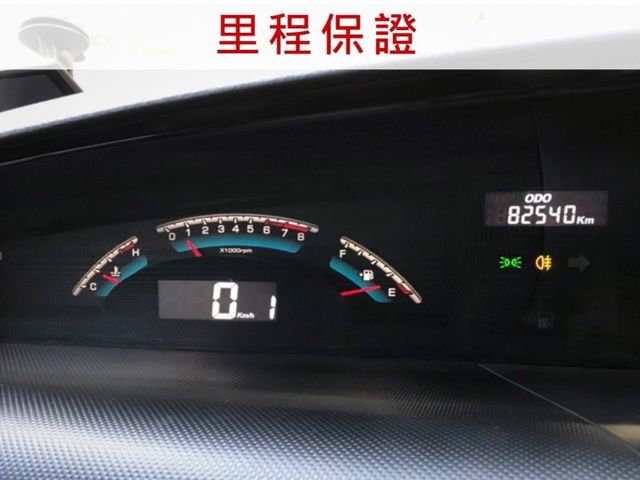 正8人座休旅車/雙電動側滑門/Keyless免鑰匙/後座獨立空調/行車記錄器/倒車顯影/Yes認證全車原鈑件/里程保證  第2張相片