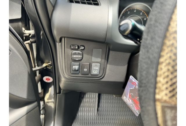 Toyota WISH  第6張相片