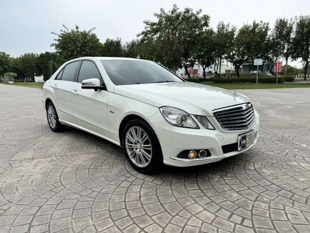 大億汽車-2012年式E220CDI.小改款七速變速箱.安卓.全網最便宜.0頭款交車.可超額貸.  第3張相片