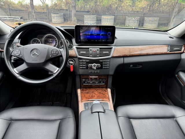 大億汽車-2012年式E220CDI.小改款七速變速箱.安卓.全網最便宜.0頭款交車.可超額貸.  第10張相片