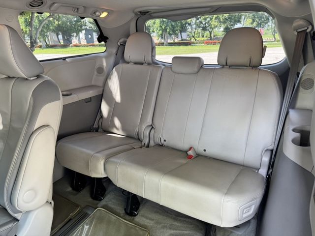 大億汽車-2014年SIENNA LIMITED.里程最少.配備最滿.車況最好.保證有車實價.  第10張相片