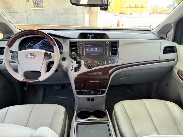 大億汽車-2014年SIENNA LIMITED.里程最少.配備最滿.車況最好.保證有車實價.  第11張相片
